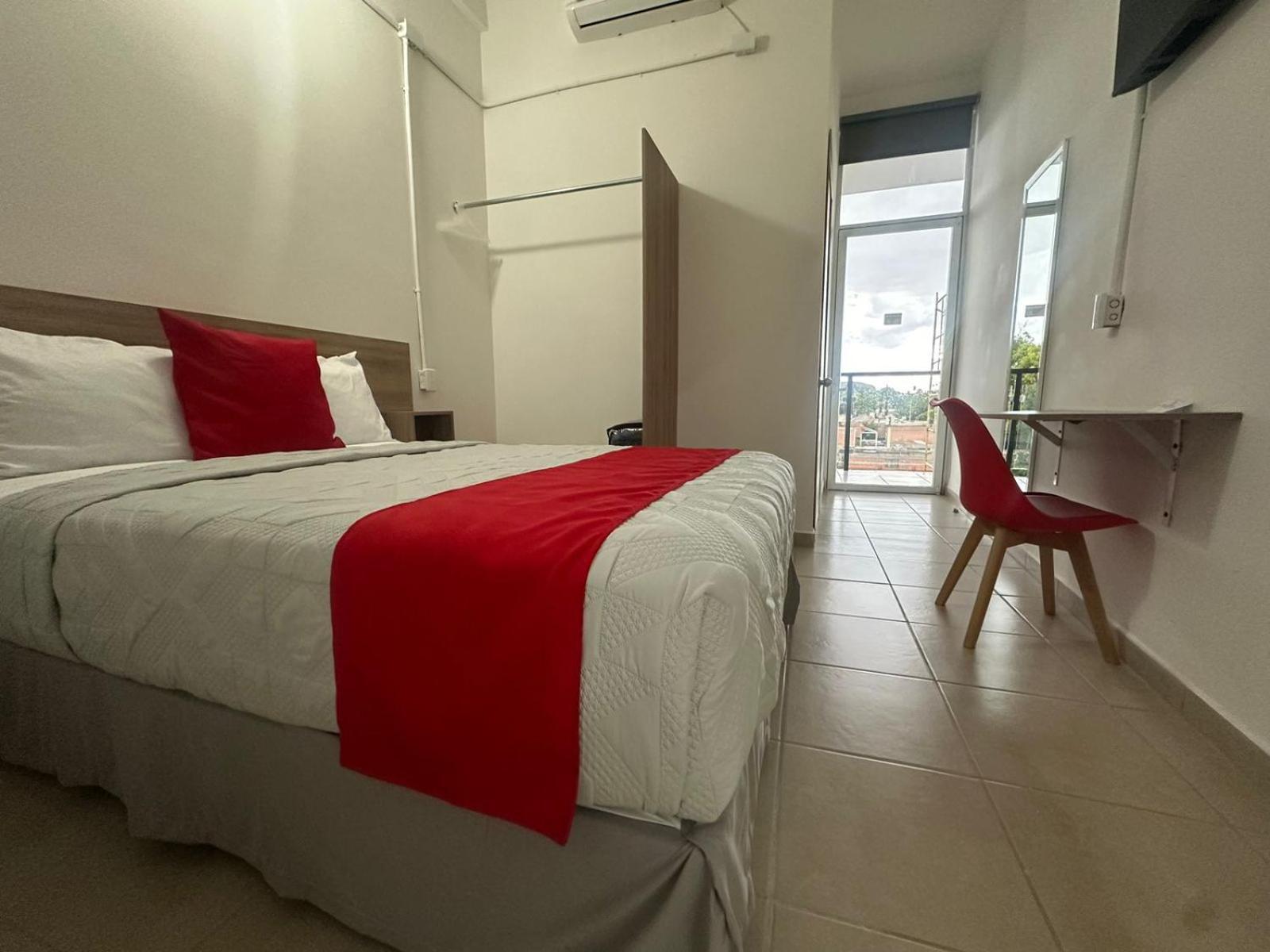 Hotel Plaza Centenario Juan Aldama Extérieur photo