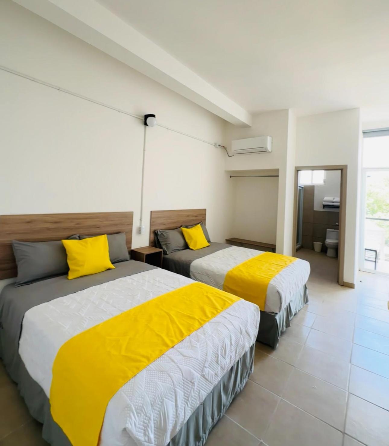 Hotel Plaza Centenario Juan Aldama Extérieur photo
